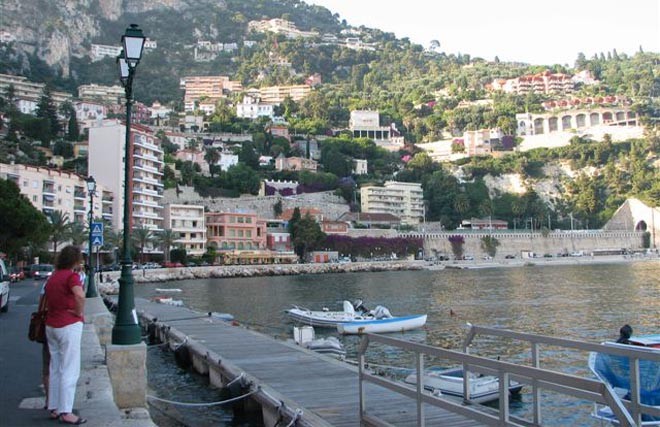 Villefranche waterfront © Clare and Andrew Payne